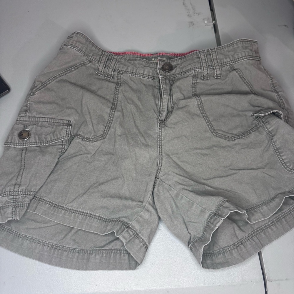 Natural Reflections Gray Cargo Shorts